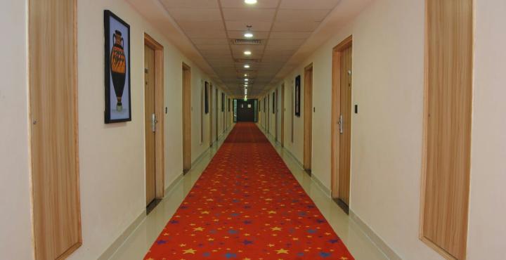 Xenious World Square Hotel Ghaziabad Exterior photo