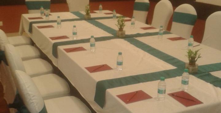 Xenious World Square Hotel Ghaziabad Exterior photo
