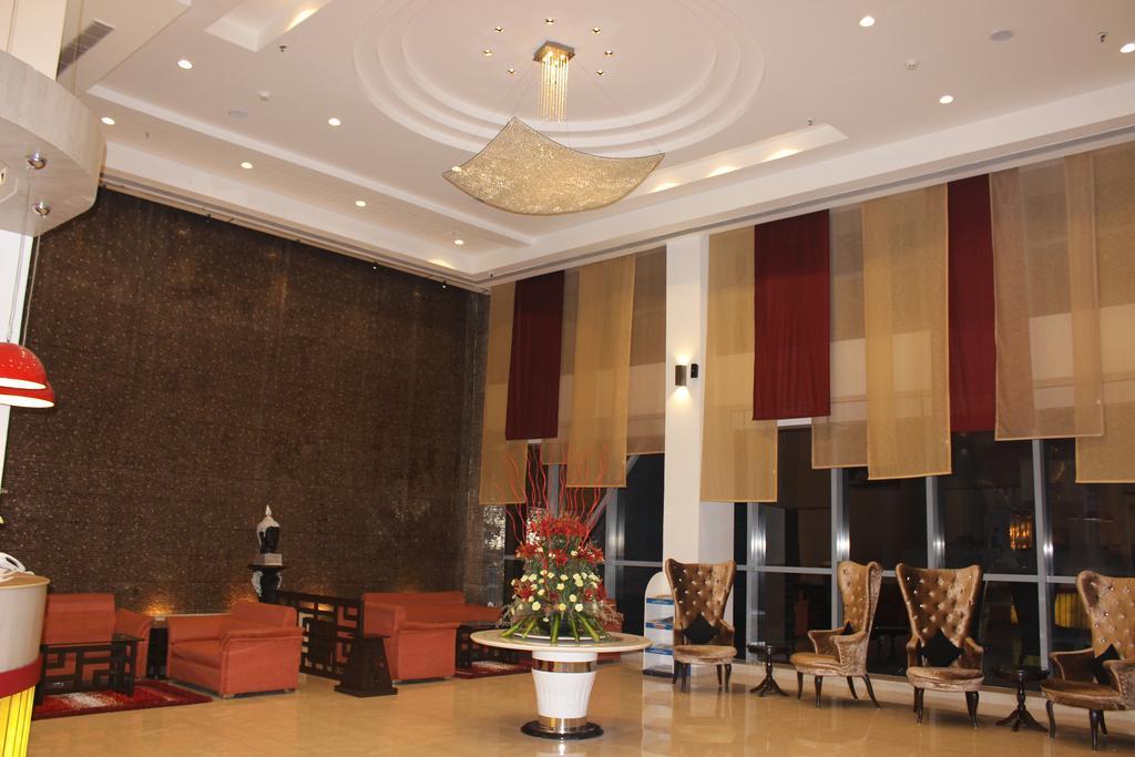 Xenious World Square Hotel Ghaziabad Exterior photo
