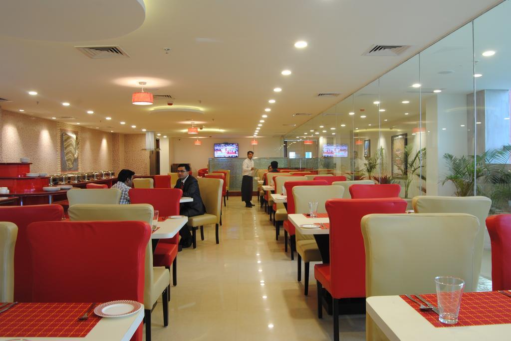 Xenious World Square Hotel Ghaziabad Exterior photo